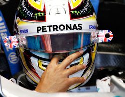 Lewis Hamilton sugiere a Mercedes afrontar una doble sanción y tener dos motores extra