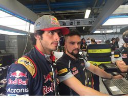 Carlos Sainz: "Hemos hecho un buen trabajo y hemos mejorado respecto a ayer"