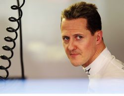 Michael Schumacher todavía no puede caminar ni con la ayuda de sus terapeutas
