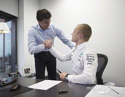 Toto Wolff: "Confiamos en Valtteri, pero hay que esperar y ver cómo va la temporada"