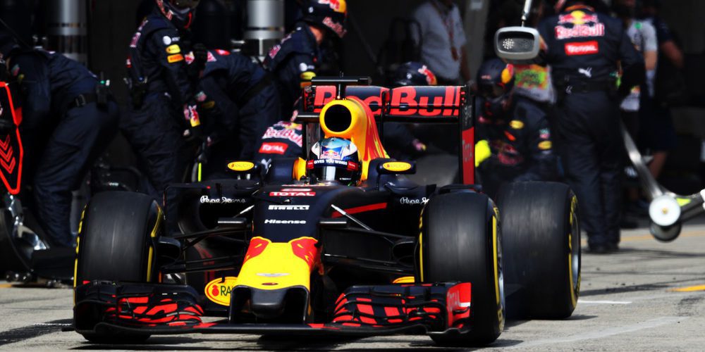 Christian Horner confía en la nueva normativa: "La Fórmula 1 de 2017 será un gran espectáculo"