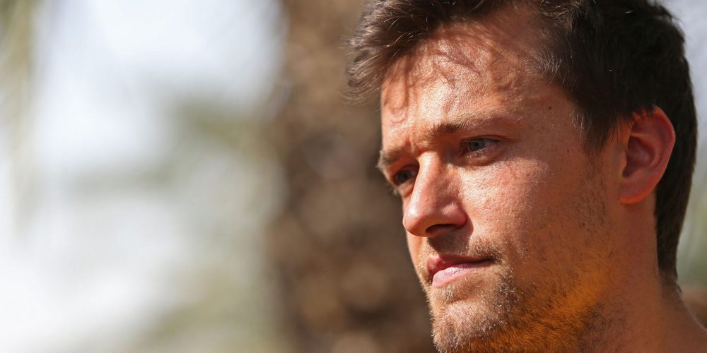 Jolyon Palmer: "Fue una carrera difícil porque aún nos falta rendimiento"