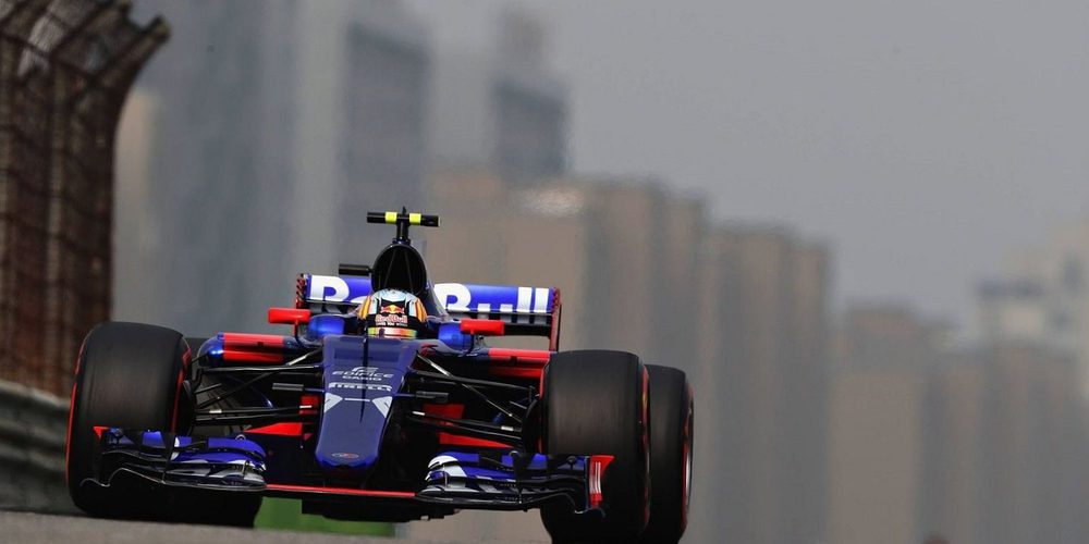 Carlos Sainz: "Soy feliz en Toro Rosso"