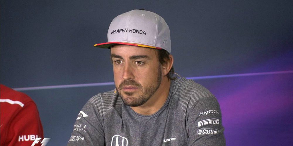 Fenando Alonso no se casa con ninguna: "No me cierro puertas para 2018"