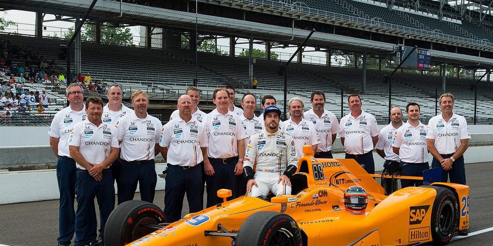 Mario Andretti piensa que Fernando Alonso está perdiendo el tiempo en McLaren