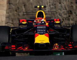 Max Verstappen comanda unos disparatados Libres 2 del GP de Azerbaiyán 2017