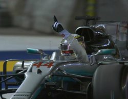 Hamilton sobrevive al caos y le mete 25 puntos a Vettel al ganar el GP de Singapur 2017