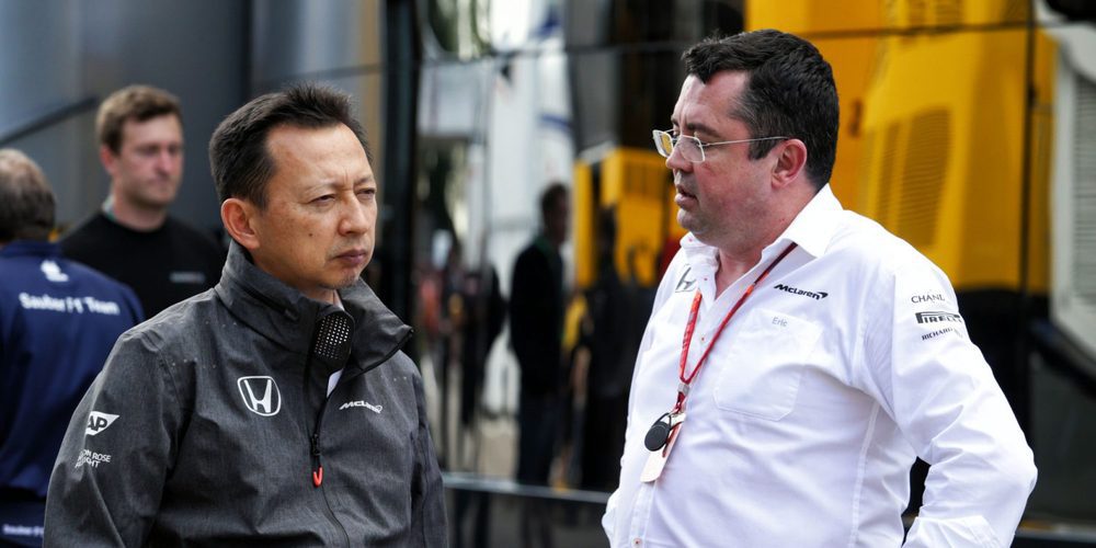 Éric Boullier y Yusuke Hasegawa, satisfechos con la primera jornada de libres