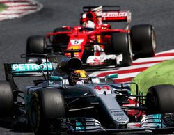 Mercedes aprovecha los errores de Ferrari