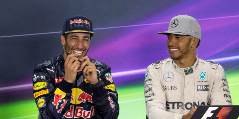 Daniel Ricciardo, sobre su futuro: "Estaría guay competir contra Hamilton con el mismo coche"