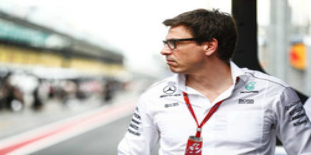 Toto Wolf reflexiona sobre su papel en el éxito de Mercedes:  "Hay que entender cuál es tu posición"