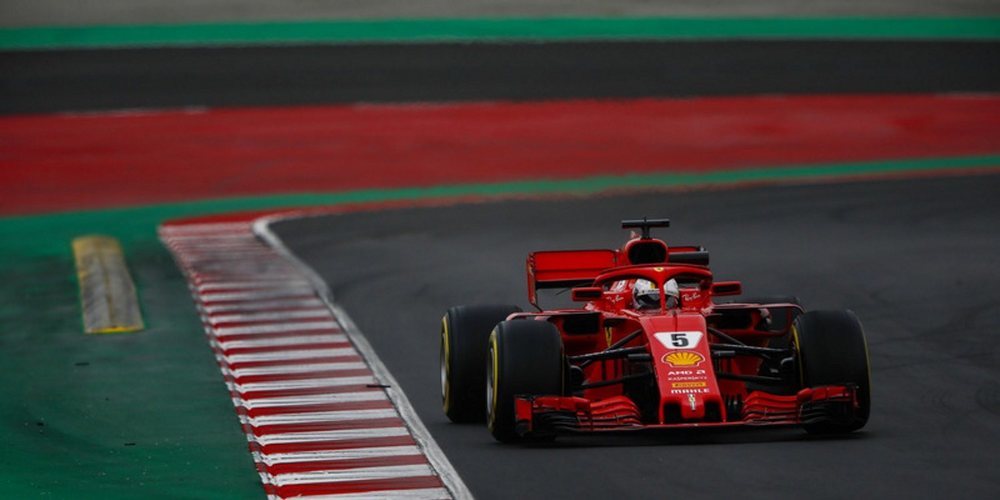 Vettel vuela en otra mañana rápida en Barcelona