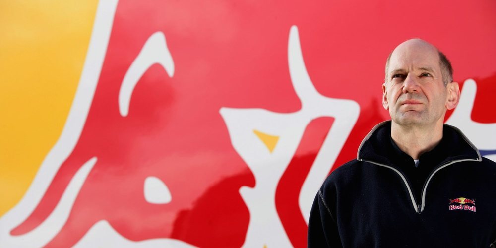 Adrian Newey deja el cargo de director técnico de Red Bull