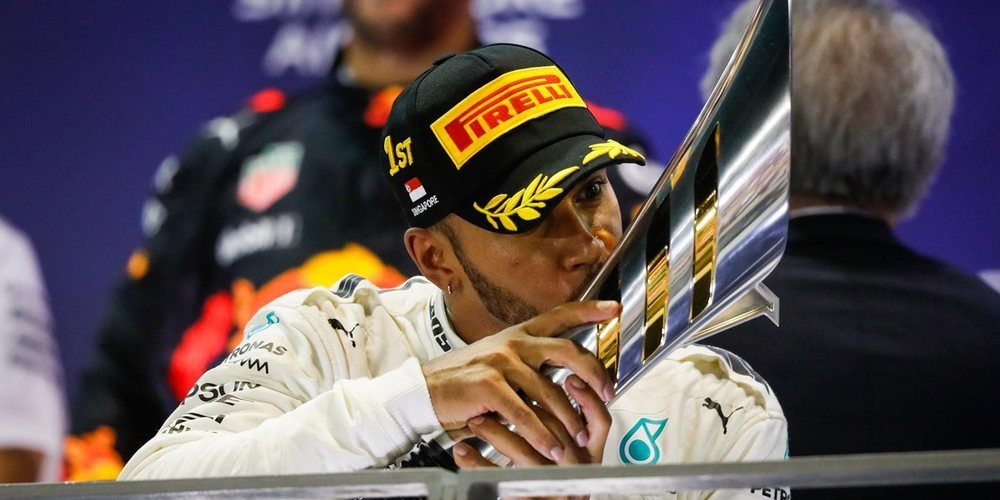 Lewis Hamilton, sobre su hipotética marcha a Ferrari: "No soy de los pilotos que van de aquí para allá"