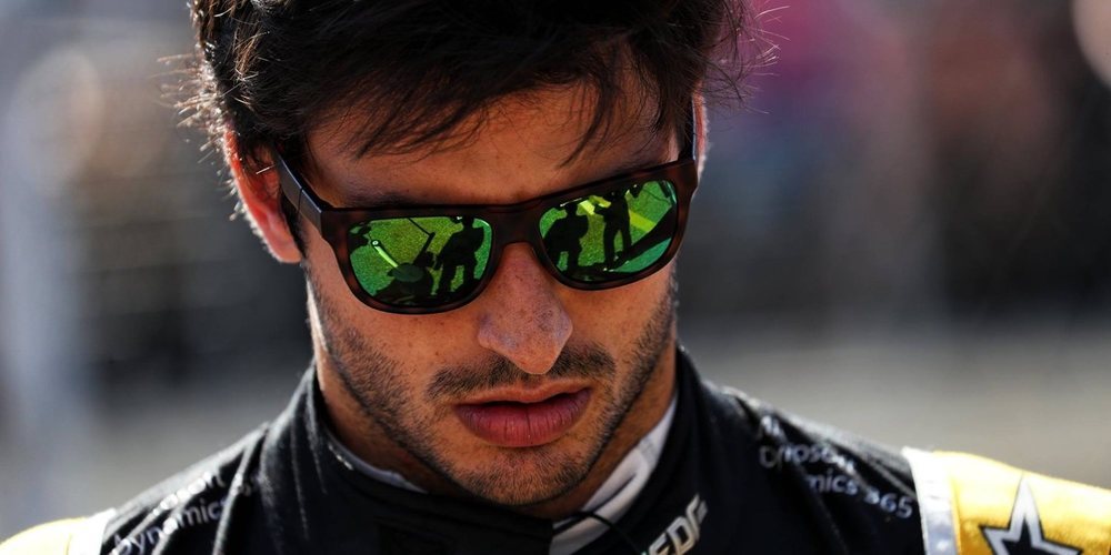 Carlos Sainz: "Con tres motores al año será difícil acercarse a Mercedes y Ferrari"