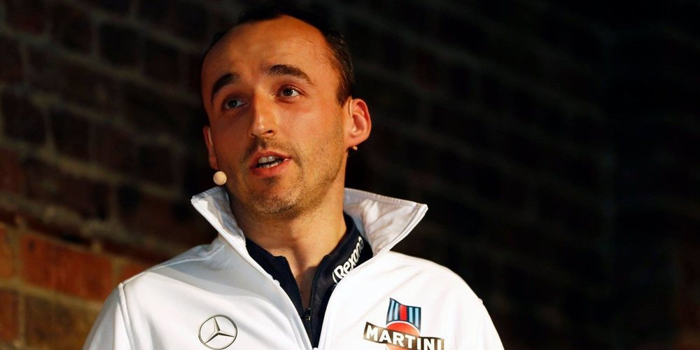 Robert Kubica, prudente: "No debo decir lo que pienso sobre Williams, ya que ese no es mi papel"