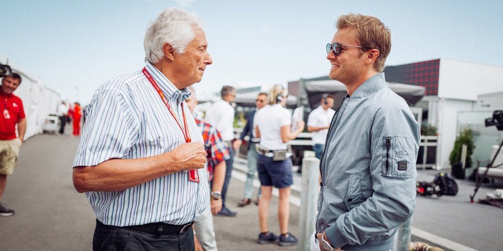 "Sus juegos internos" privan a Alonso de un coche competitivo, según Rosberg