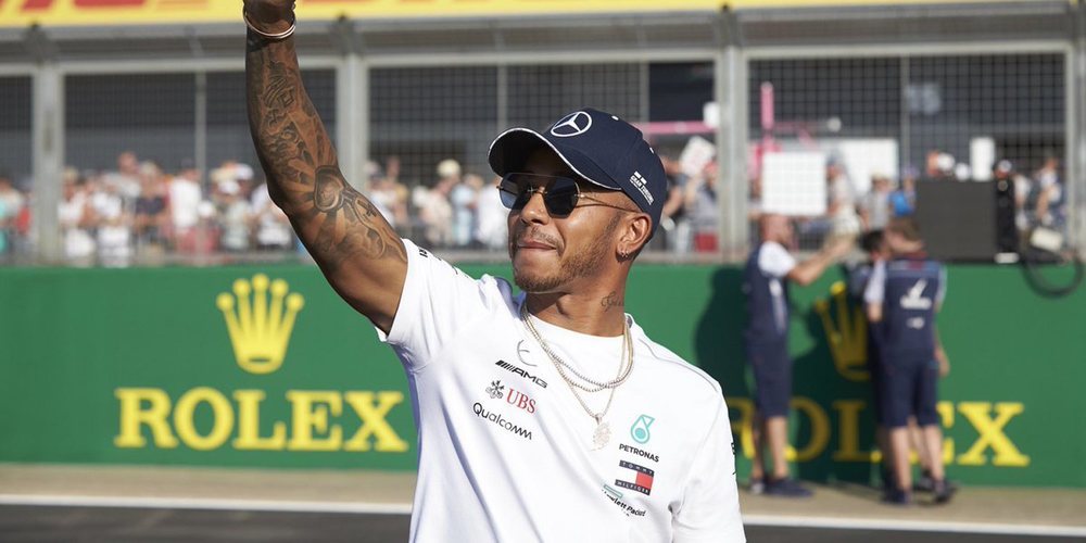 Lewis Hamilton encabeza la tabla de tiempos en los Libres 1 del GP de Gran Bretaña 2018