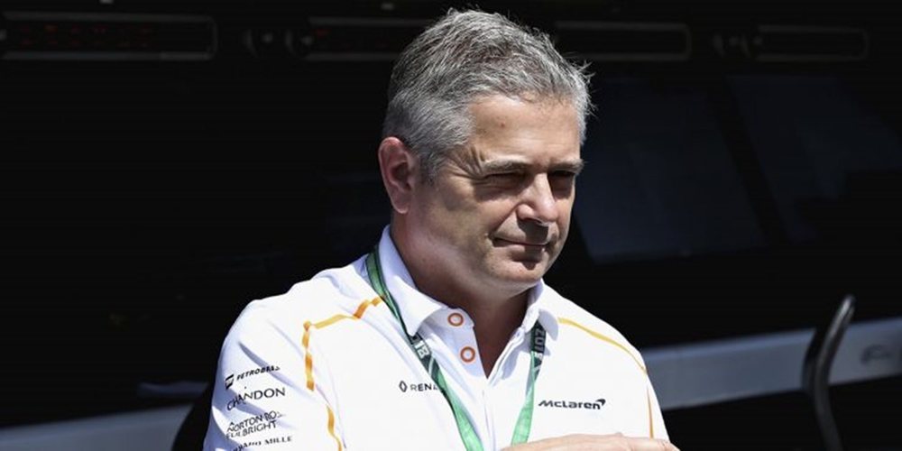 Gil de Ferran: "De cara a un futuro próximo, a Sainz solo le puedo garantizar un trabajo duro"