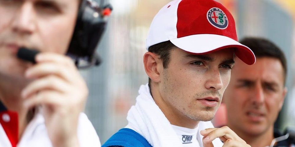 Leclerc, sobre el accidente de la primera curva en Spa: "Estoy feliz de haber tenido el halo"