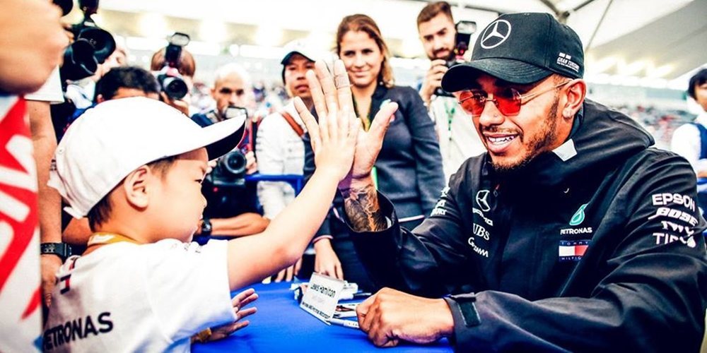 Lewis Hamilton: "Hay dos o tres curvas en las que sé que necesito bordarlo este año"