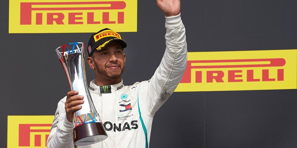 Lewis Hamilton: "Estuvo genial que hubiéramos luchado con Ferrari y Red Bull por posición"