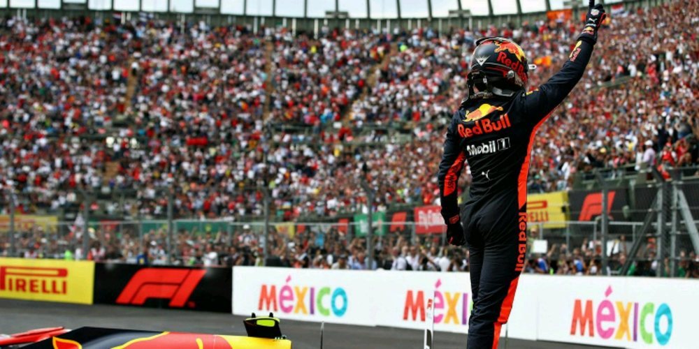 Max Verstappen se lleva la victoria y Lewis Hamilton se alza con el pentacampeonato en México