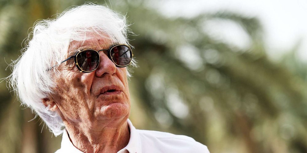 Bernie Ecclestone: "Hamilton estuvo apoyado por su equipo, mientras que Vettel no"