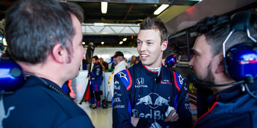 Daniil Kvyat: "Fue satisfactorio mantener un coche más rápido detrás de nosotros"