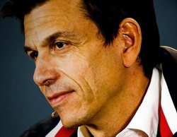 Toto Wolff piensa que Ferrari está jugando con fuego con las órdenes de equipo