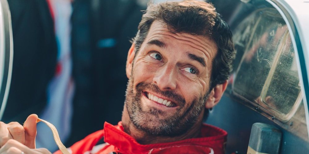 Mark Webber: "McLaren le está dando una paliza a Renault con el mismo motor"