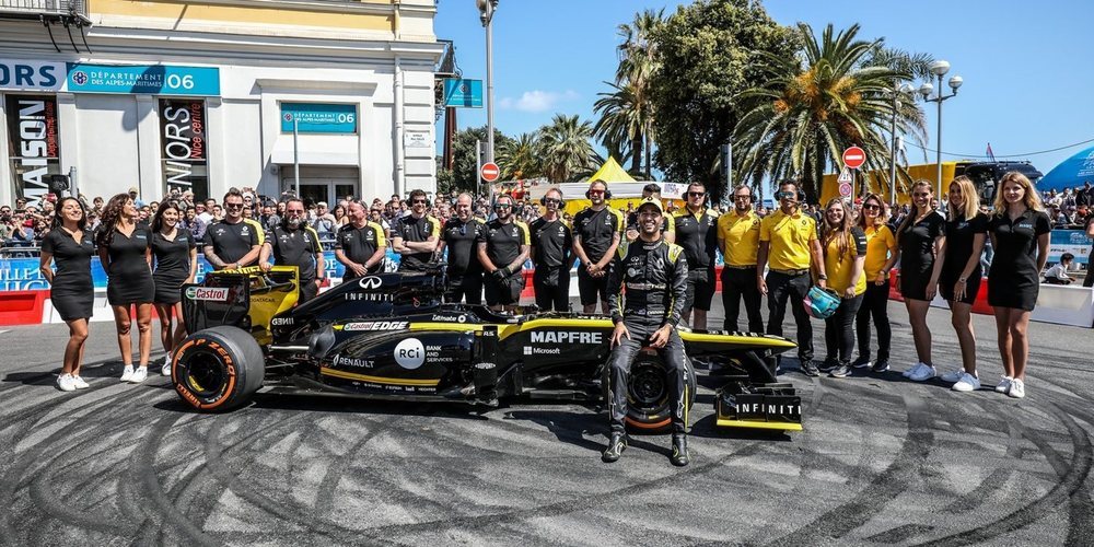 Helmut Marko considera que el error de Ricciardo fue creerse las promesas de Renault