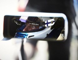 Valtteri Bottas encabeza la tabla de tiempos en los Libres 2 del GP de Gran Bretaña