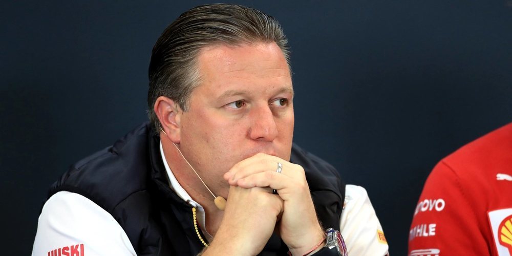 Zak Brown confía en que la Fórmula 1 pueda regresar en verano