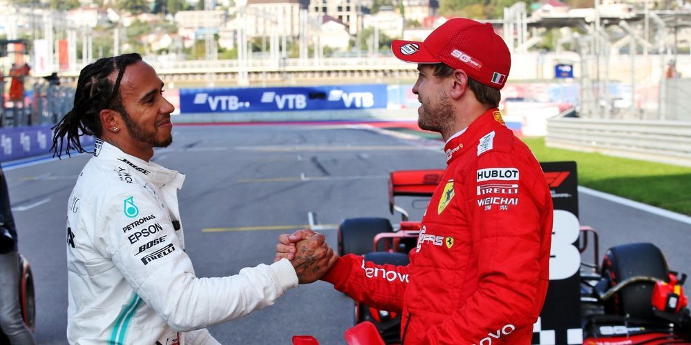 Horner, sobre Vettel: "No olvidemos que hay un asiento disponible en Mercedes el próximo año"