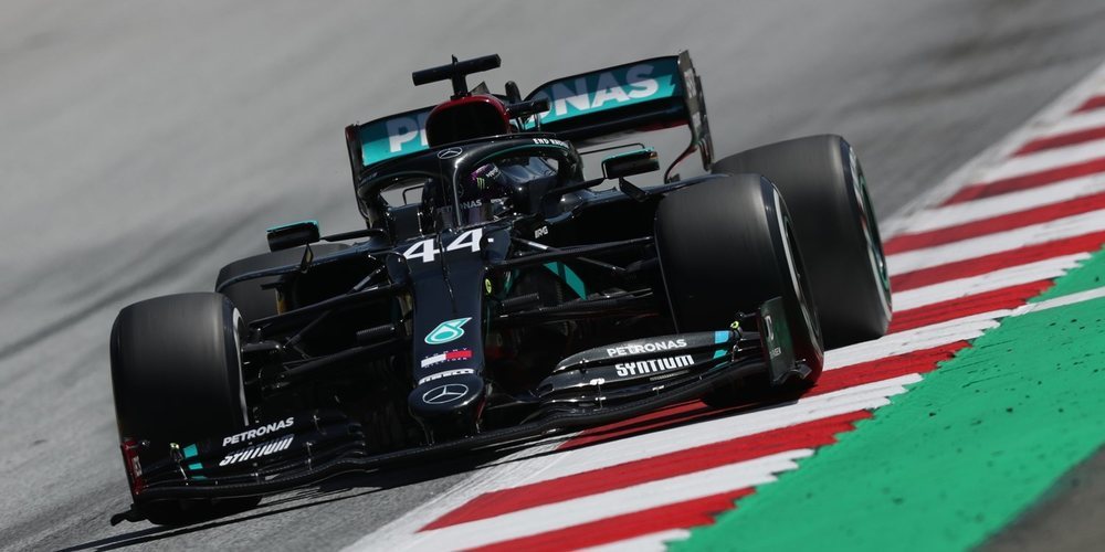 Hamilton se pasea en casa de Red Bull y logra la victoria