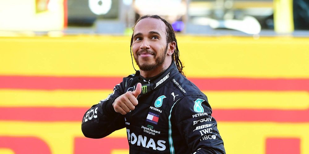 Lewis Hamilton esquiva las dificultades y se alza con la victoria en una carrera caótica en Mugello