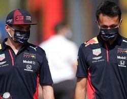 Albon: "Hay muchos pilotos que crean políticas dentro del equipo, Verstappen no es uno de ellos"