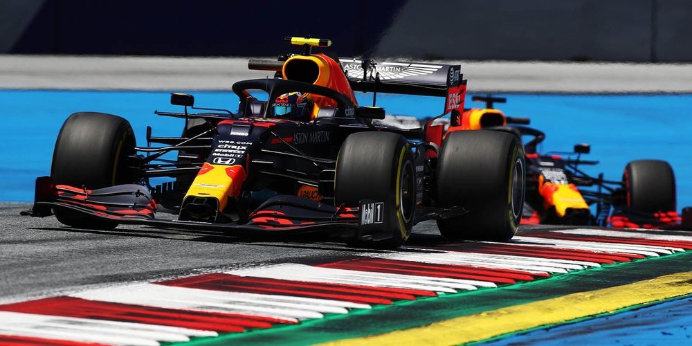 Albon: "Hay muchos pilotos que crean políticas dentro del equipo, Verstappen no es uno de ellos"