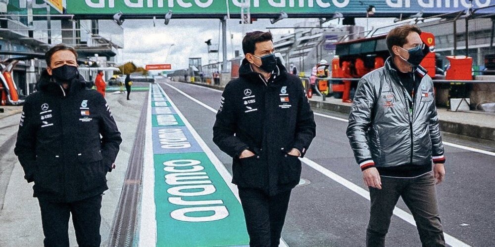 Toto Wolff, sobre motorizar a Red Bull y Alpha Tauri: "No es nuestra prioridad suministrar motores"