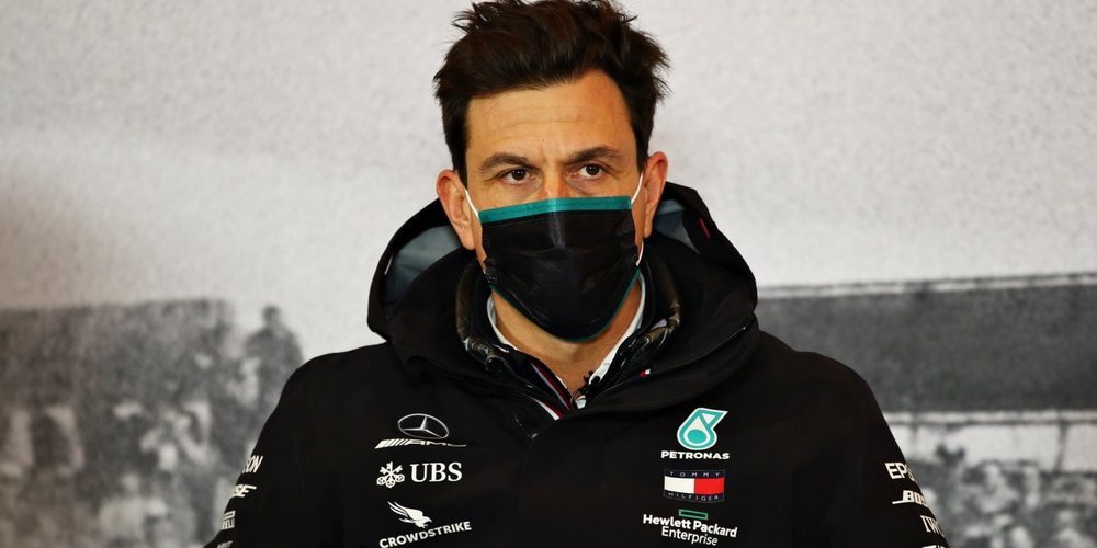 Toto Wolff: "No en todos los campeonatos puedes permitirte cerrar el libro antes de tiempo"