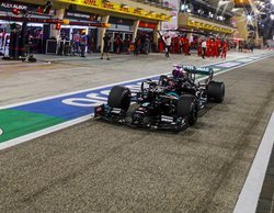 Lewis Hamilton: "Hoy ha sido más un día de test; estuvimos descubriendo los Pirelli de 2021"