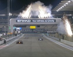 Verstappen se lleva la última victoria del año y cambia el himno habitual de Abu Dabi