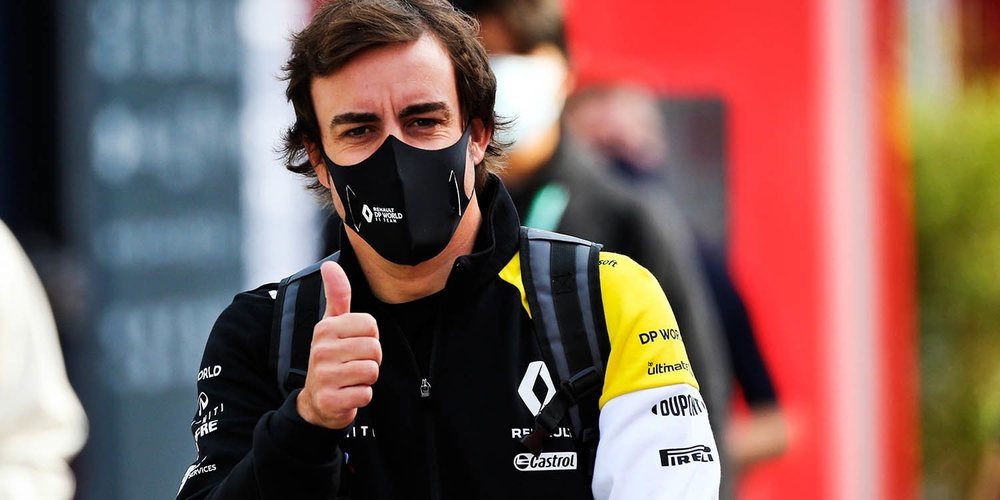 Pedro de la Rosa, sobre Fernando Alonso: "Ama la Fórmula 1 y su regreso es muy positivo"