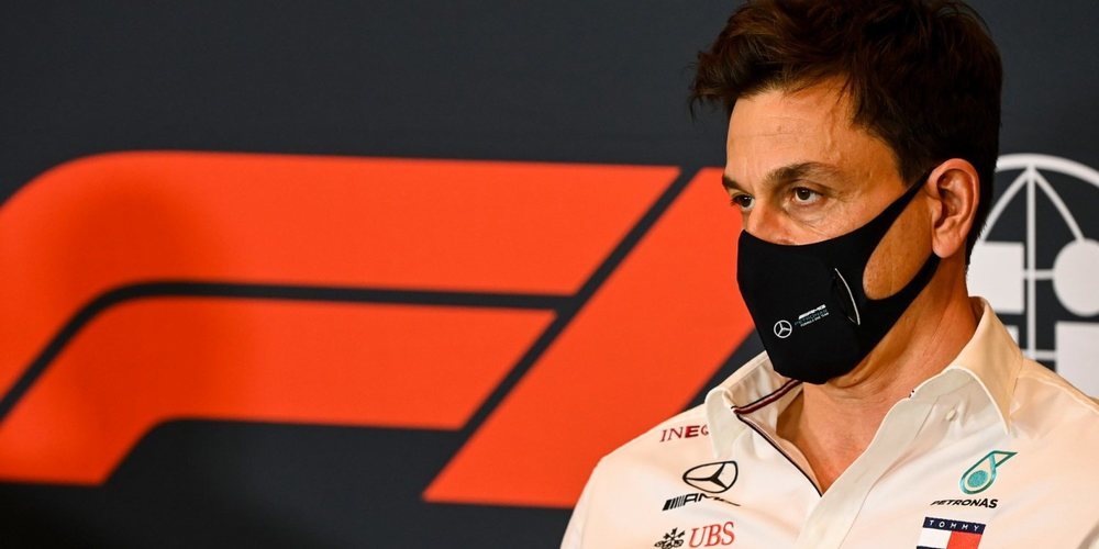 Toto Wolff, de Hamilton: "A veces tienes que hablar las cosas en detalle y eso nos lleva tiempo"