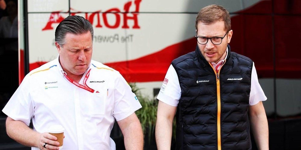 Brown compara la escuela de jóvenes pilotos de McLaren y la de Red Bull: "Somos más estratégicos"