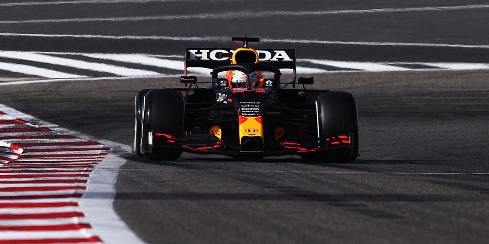 Max Verstappen mete presión a los Mercedes y se postula favorito para la pole position