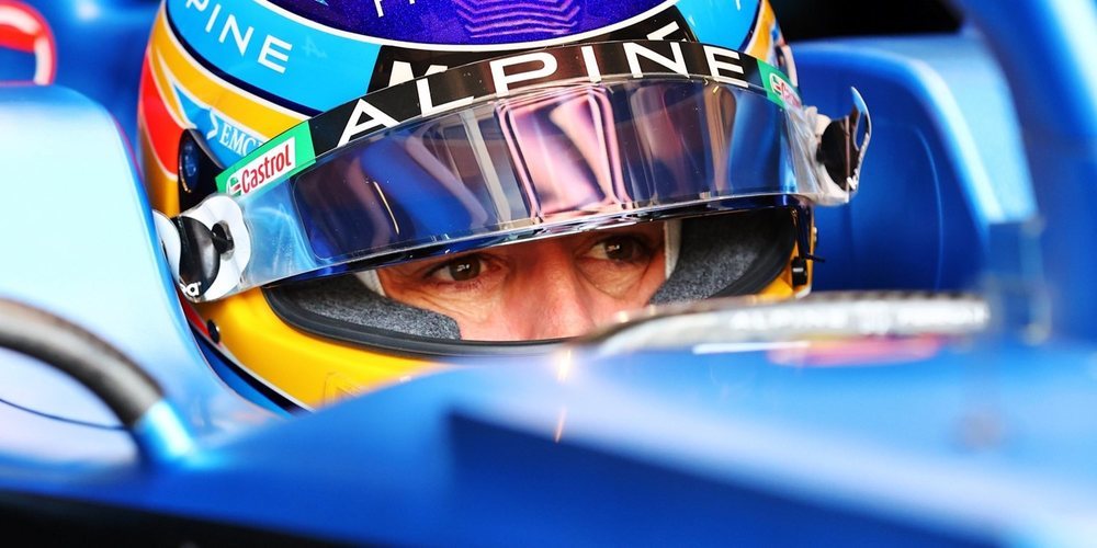 Fernando Alonso: "Fue una carrera complicada, pero el coche ha ido mejor este fin de semana"