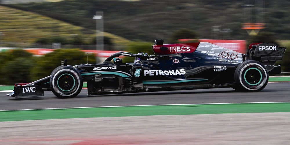 Hamilton: "Este fin de semana estará ajustado; tenemos tiempo que extraer del coche y mejoras que hacer"