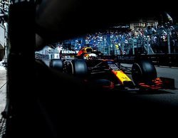 Max Verstappen es el que roza más los muros para asegurarse la primera posición en los Libres 3